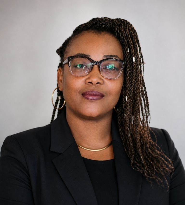Gina Louis